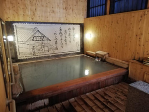 48377974_1412927502175369_109523104