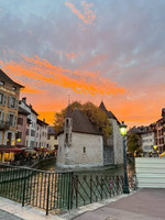 580702756_3696143353853761_240442_2